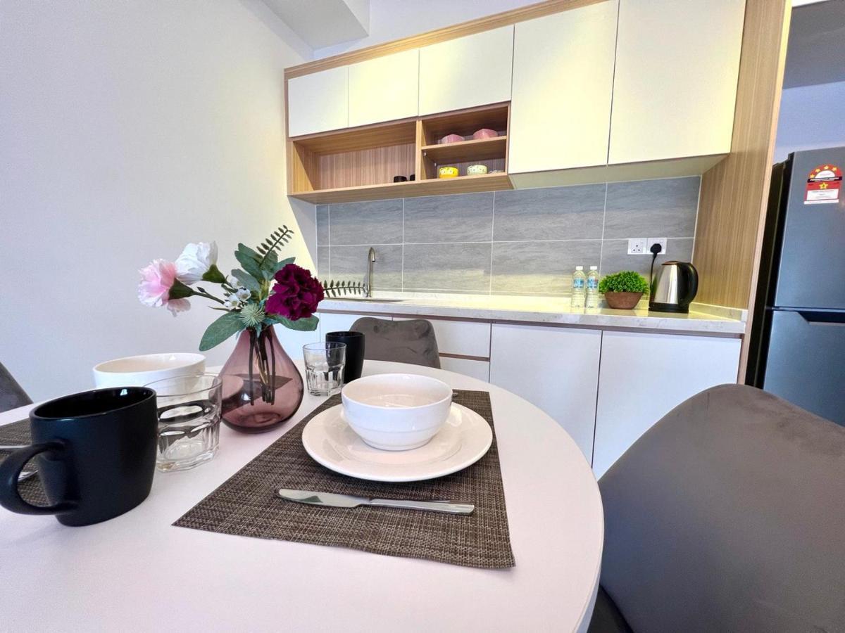 Free Parking # 2 Bed Family Bellsuite - Sepang Klia Kota Warisan Екстериор снимка